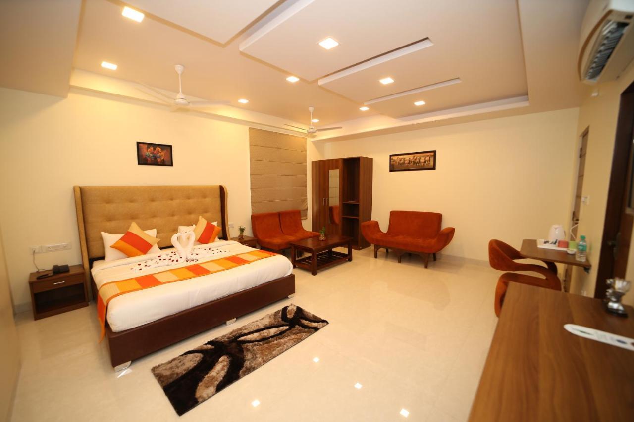 Hotel Myriad Inn Divisione di Divisione di Jaipur Esterno foto